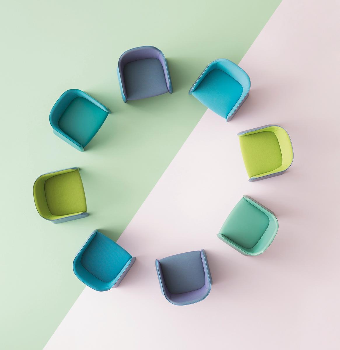LAJA 885 Upholstered chair with armrests