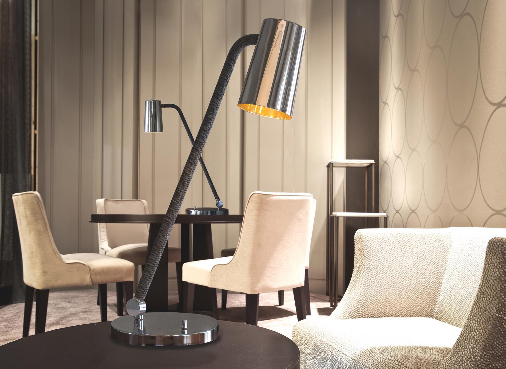 UP LED metal desk lamp