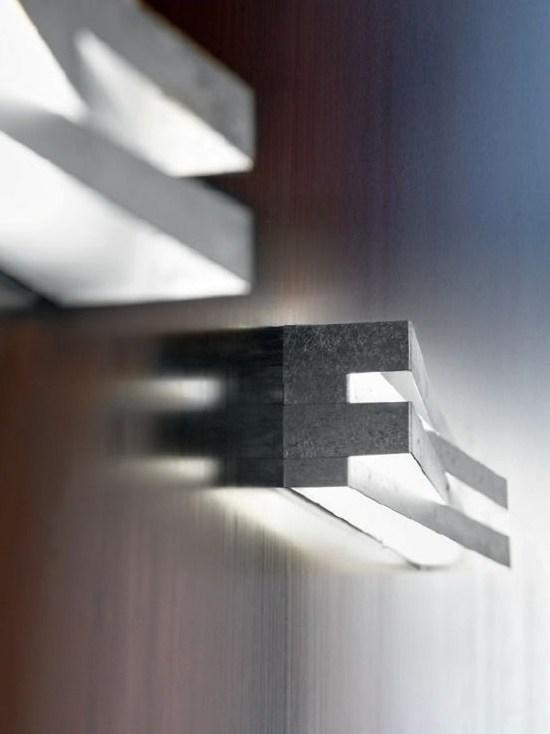 CROSS Metal wall light