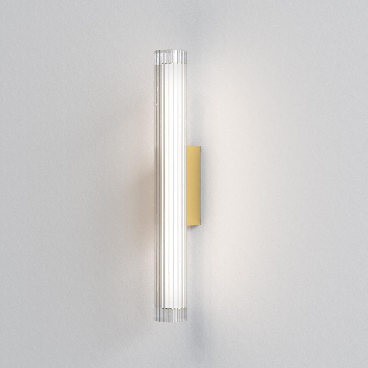 IO 665 LED glass wall light