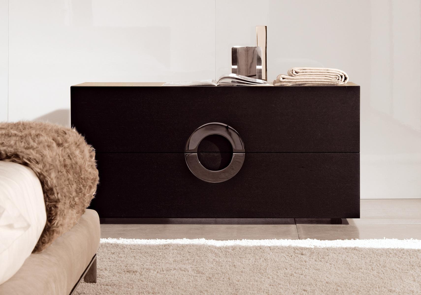 ARCHIPENKO Bedside table
