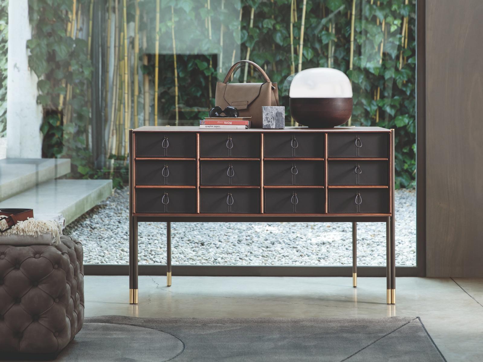 BAYUS Walnut chest of drawers
