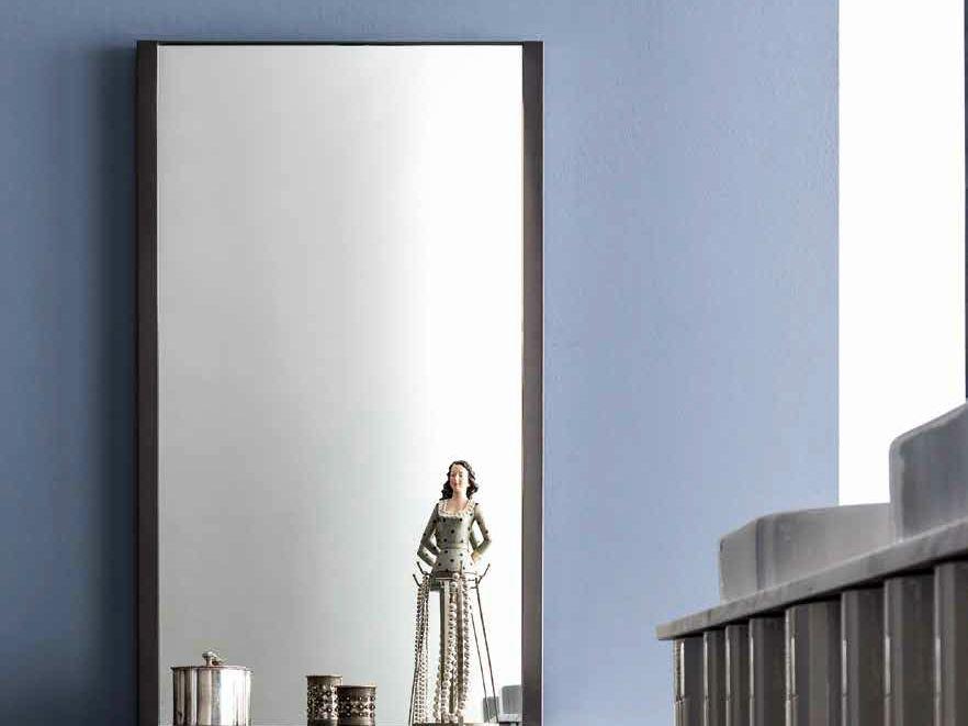 QUADRA Wall-mounted mirror with integrated lighting QUADRA Wall-mounted mirror with integrated lighting