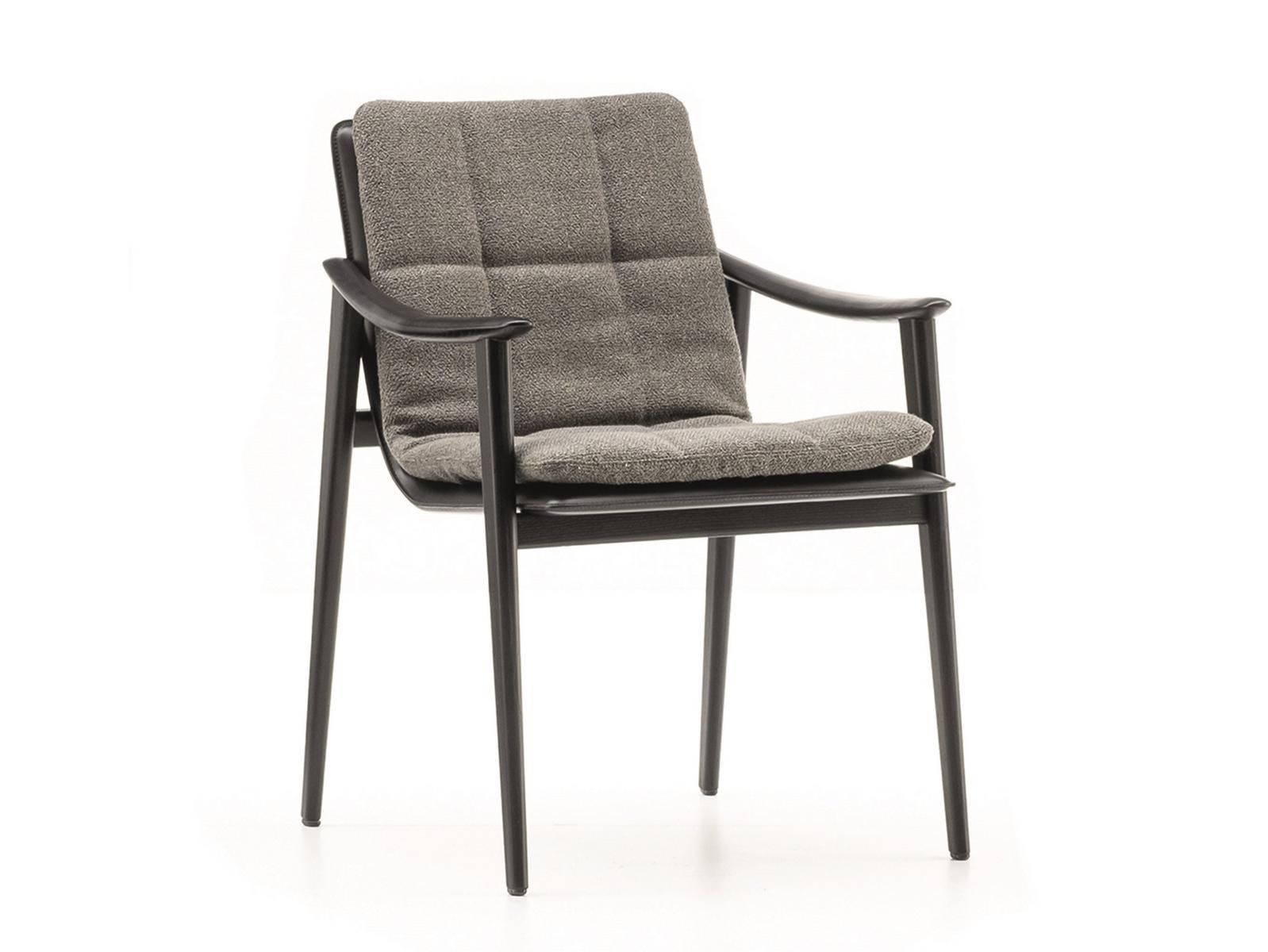 FYNN SADDLE HIDE Tanned leather chair with armrests