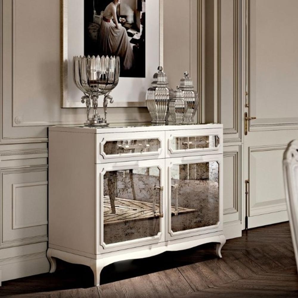 CHELSEA Lacquered sideboard with drawers