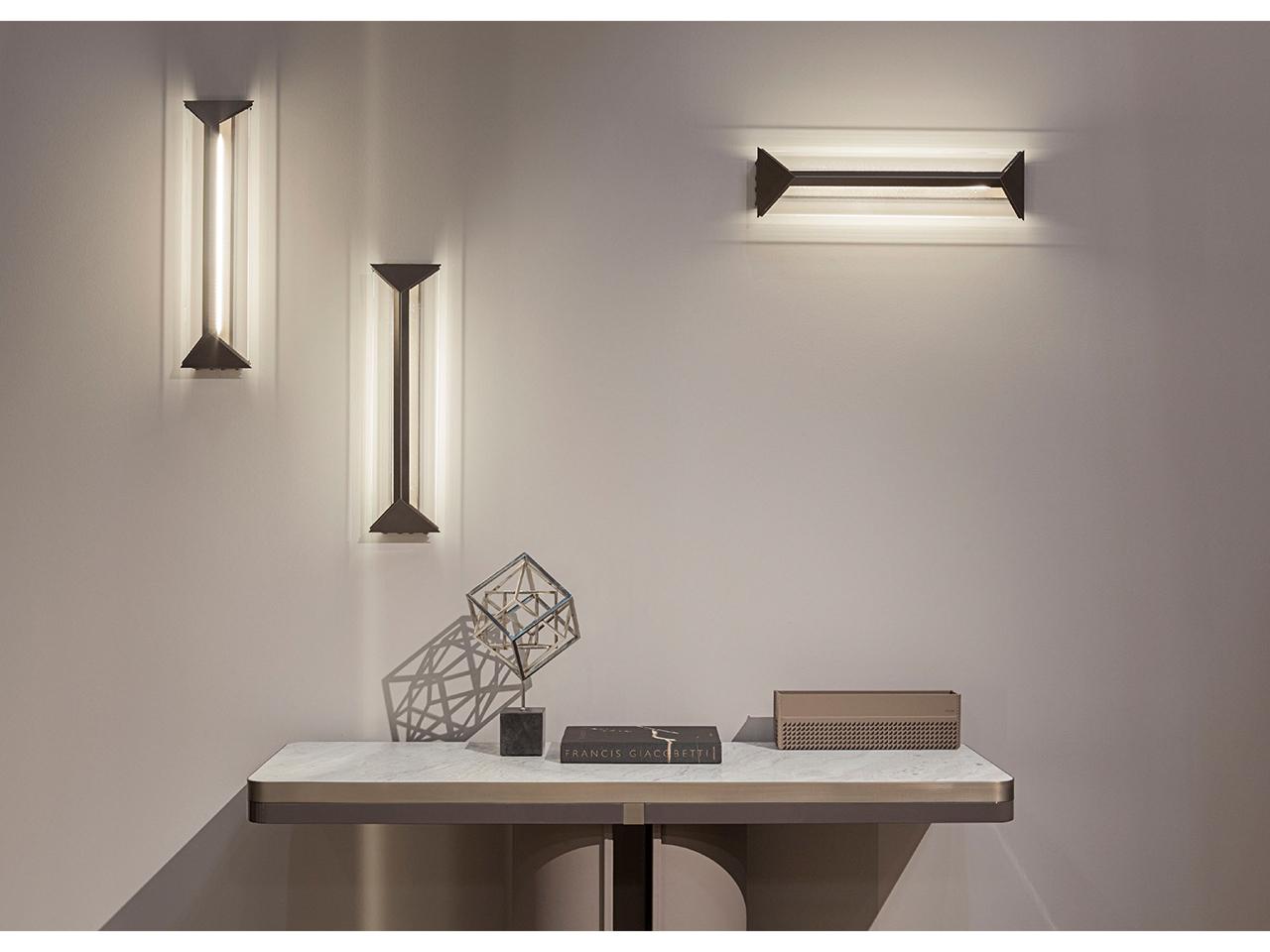 ZERO Metal wall light