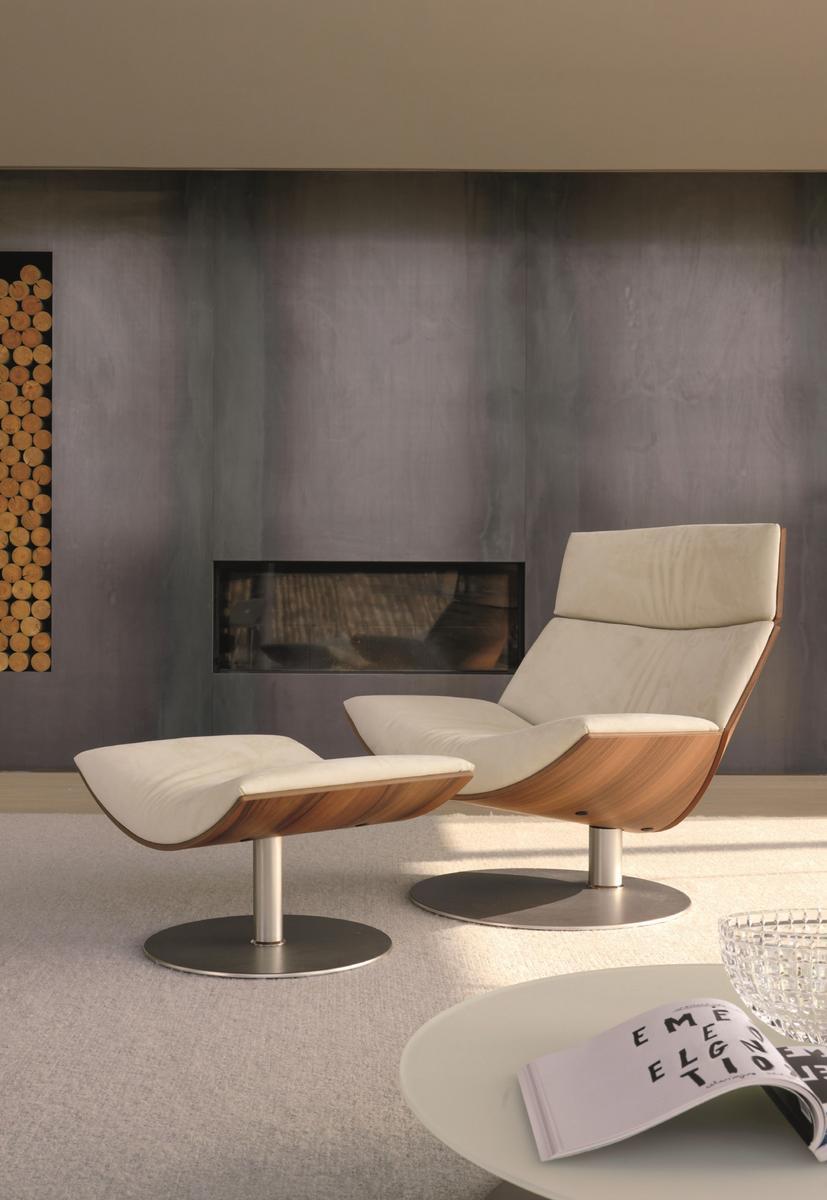 KARA Armchair with footstool