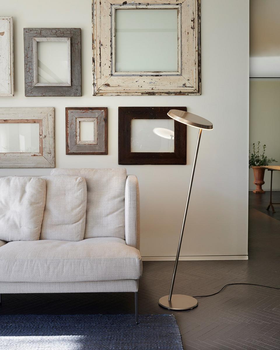 AMANITA LED metal floor lamp