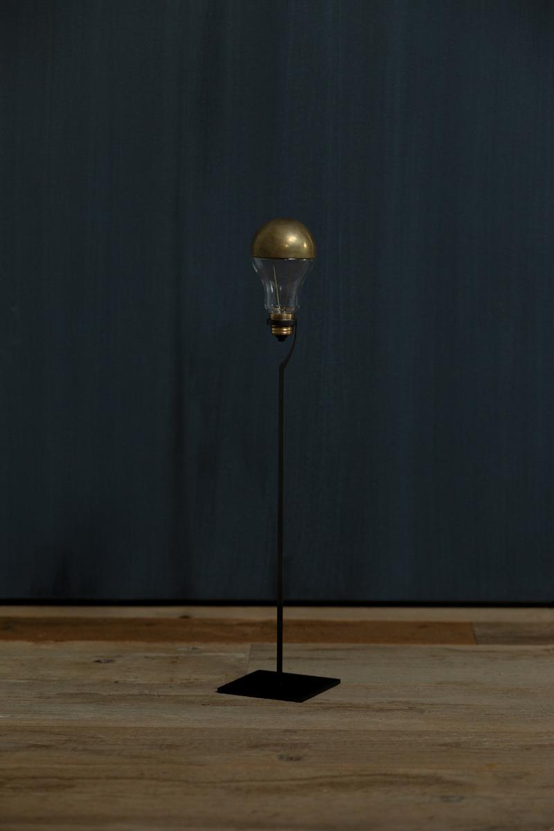 TRENTA LIMITED NUMBERED EDITION LED cordless table lamp