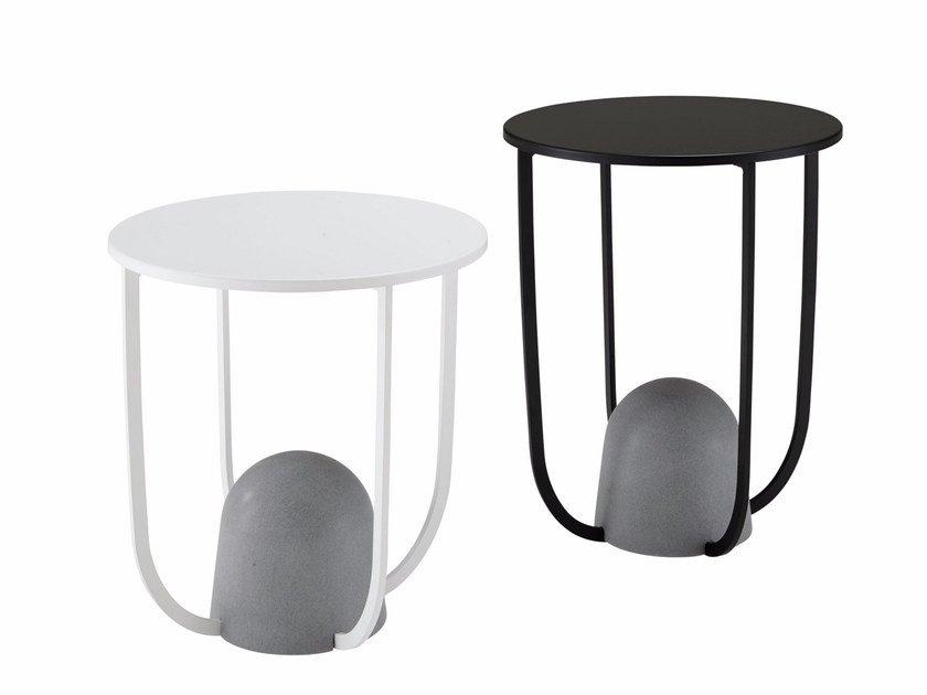 W8 Round steel coffee table