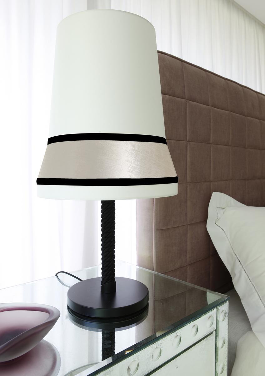AUDREY Table lamp