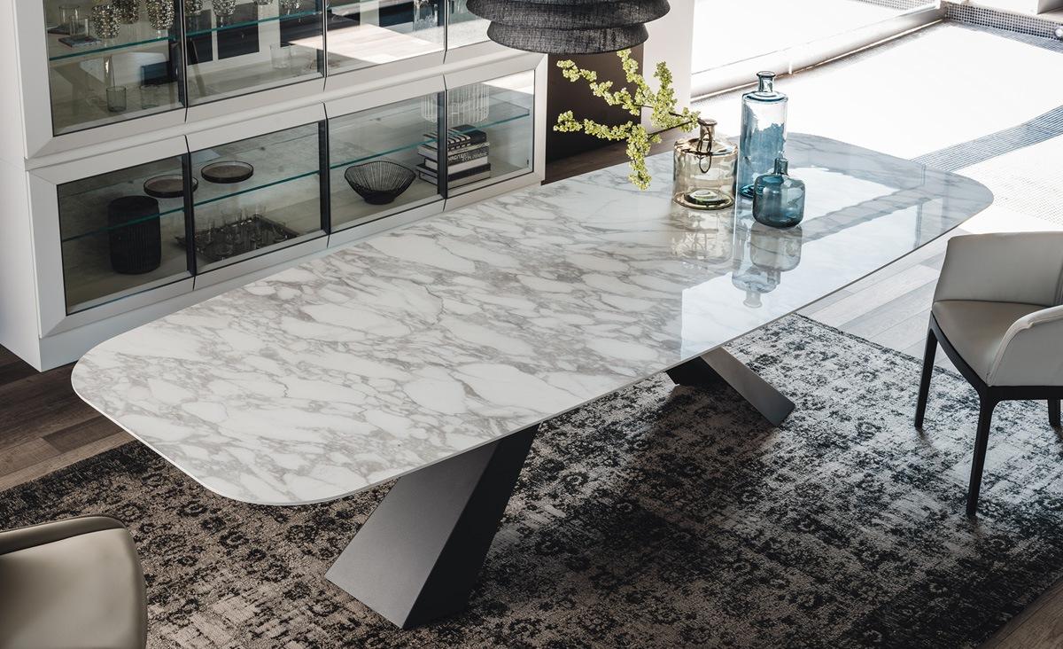 ELIOT KERAMIK Oval ceramic table