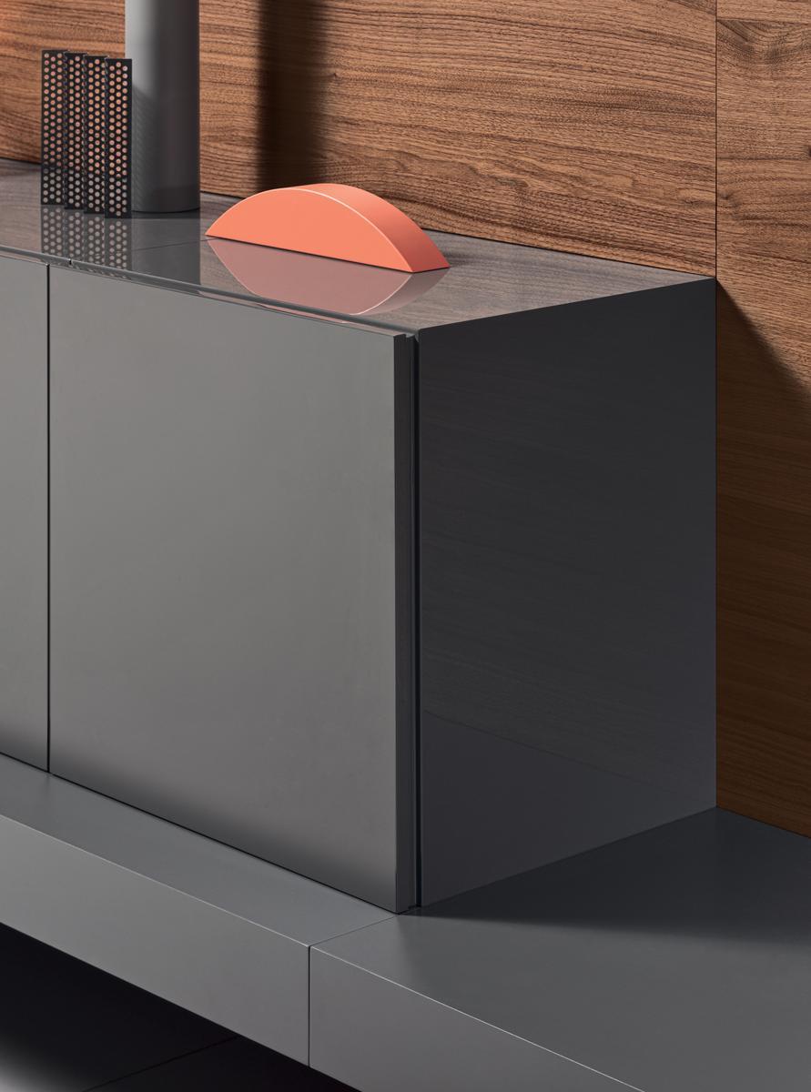 PEOPLE 02 Sectional wooden storage wall