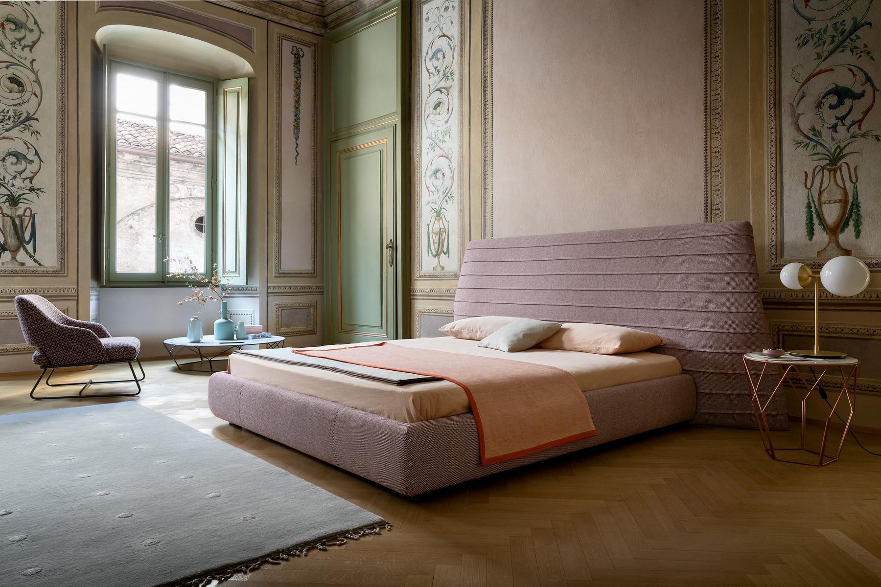 KENOBI Upholstered fabric bed