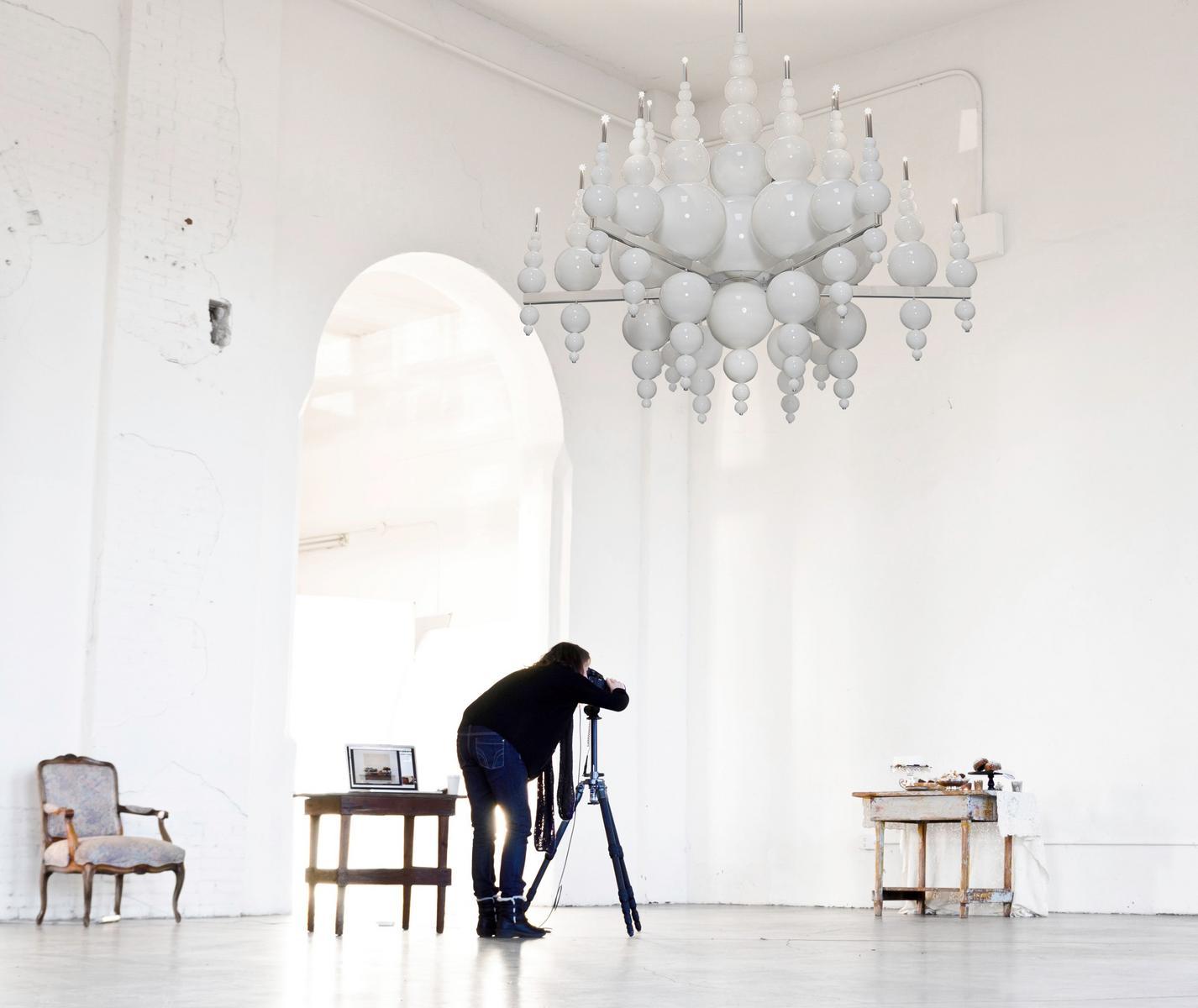 TEARS FROM MOON H18 XXL Indirect light glass chandelier