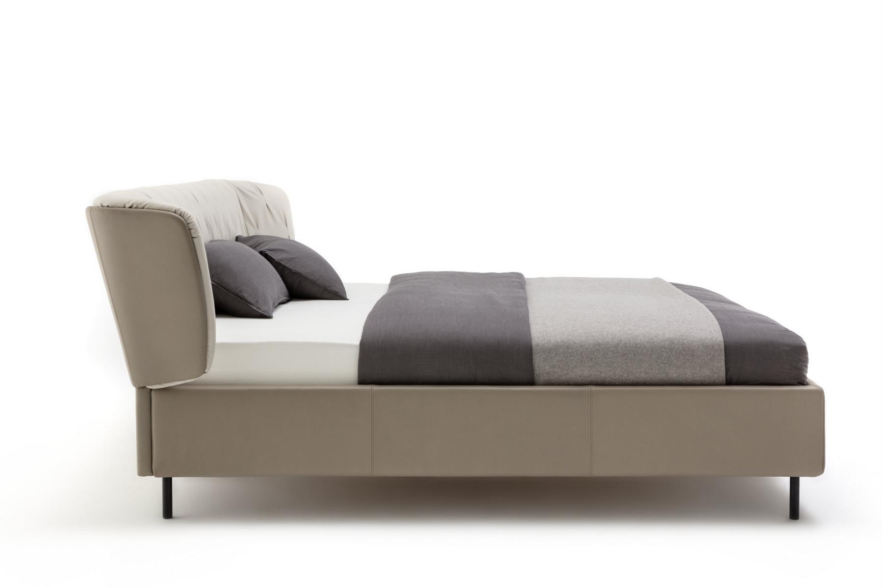 1600 SONO Leather double bed