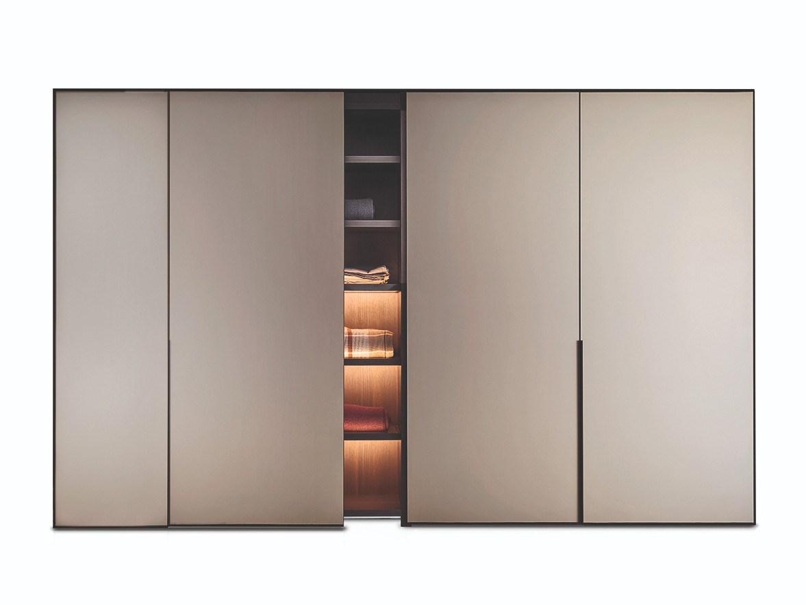 CORNICE Lacquered wooden wardrobe