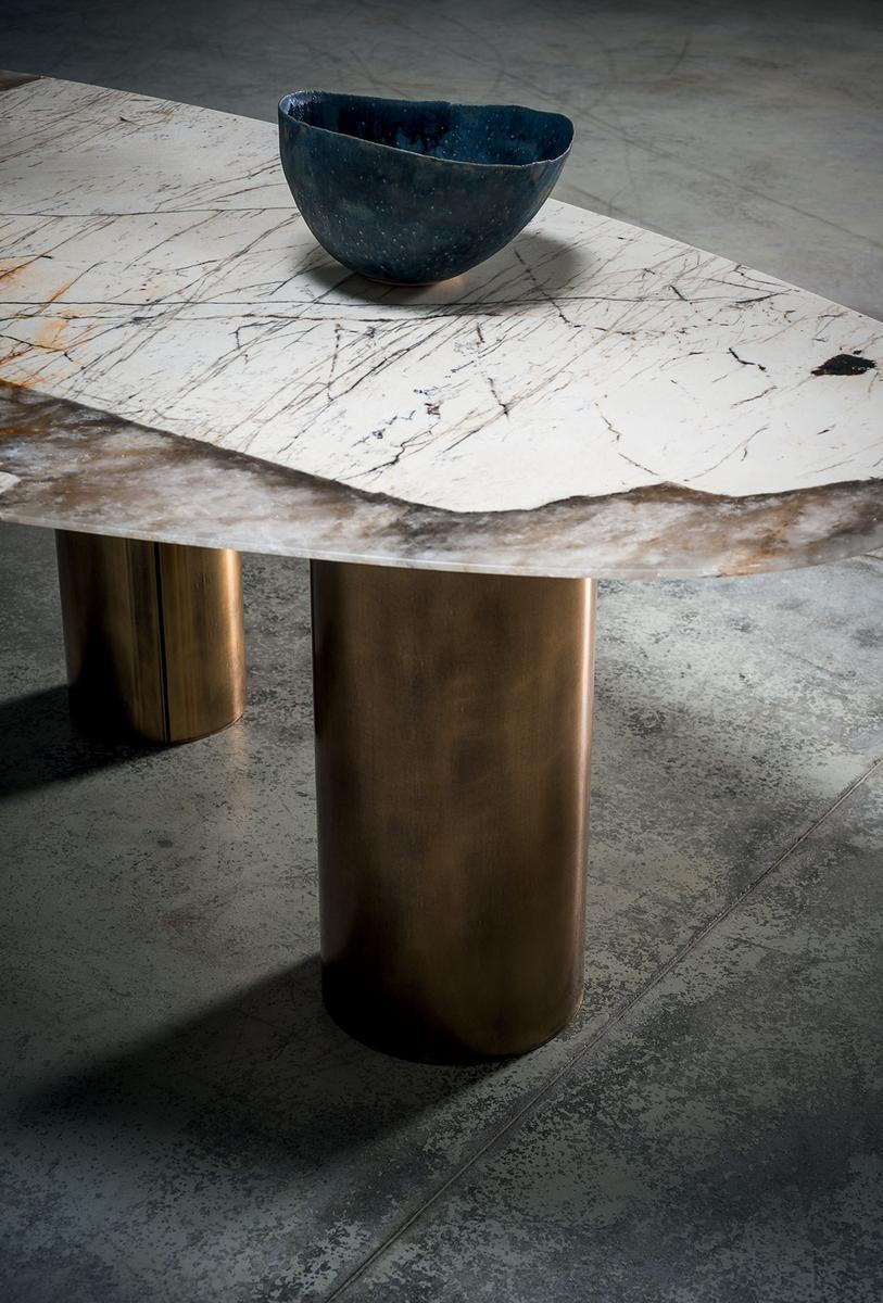 LAGOS Marble table