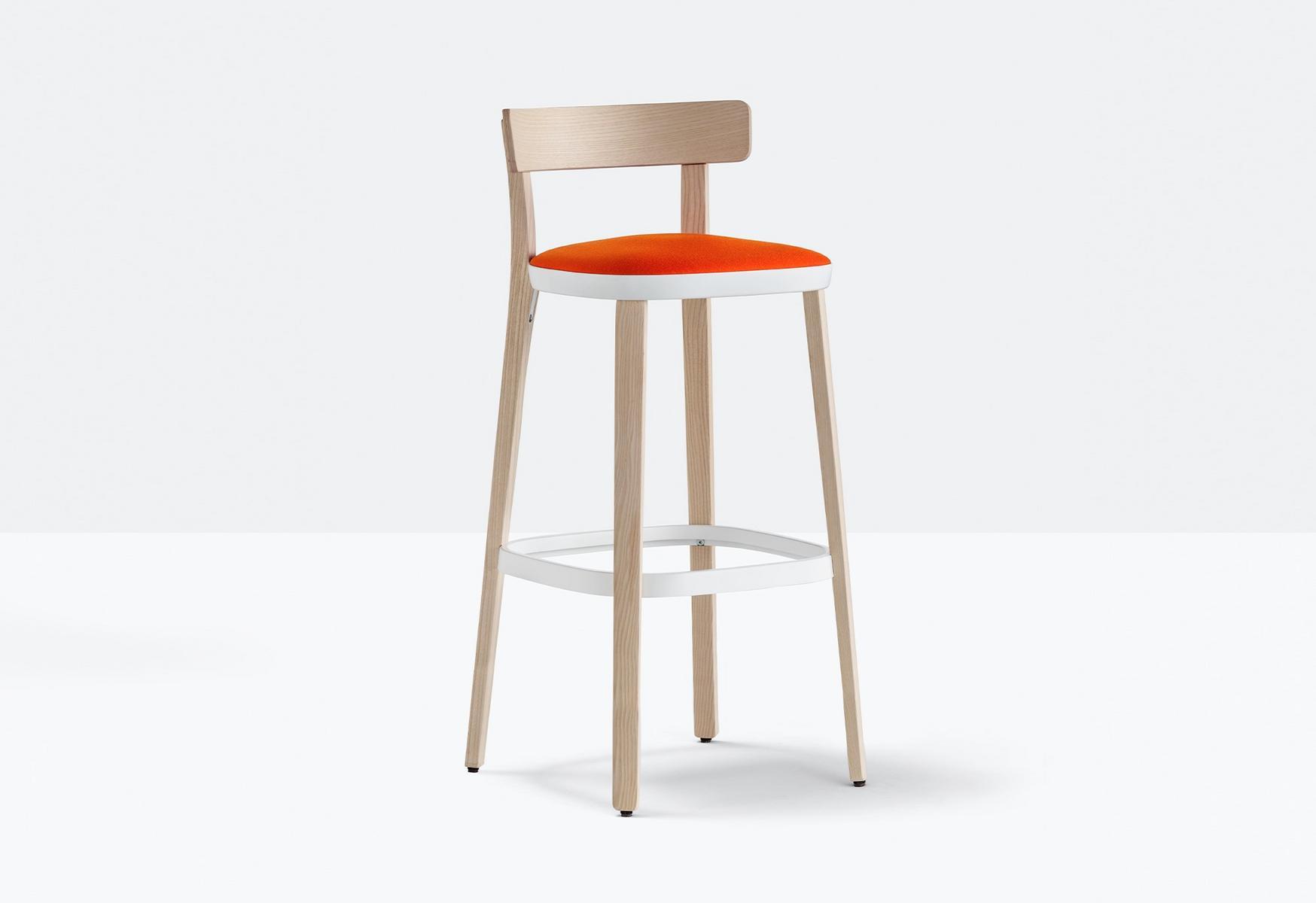 FOLK 2946 High ash stool with integrated cushion