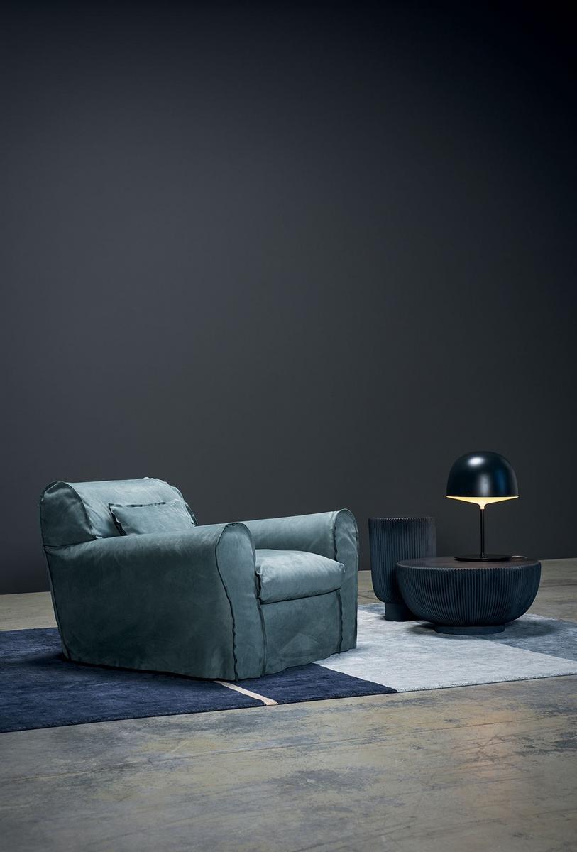 HOUSSE Leather armchair with armrests