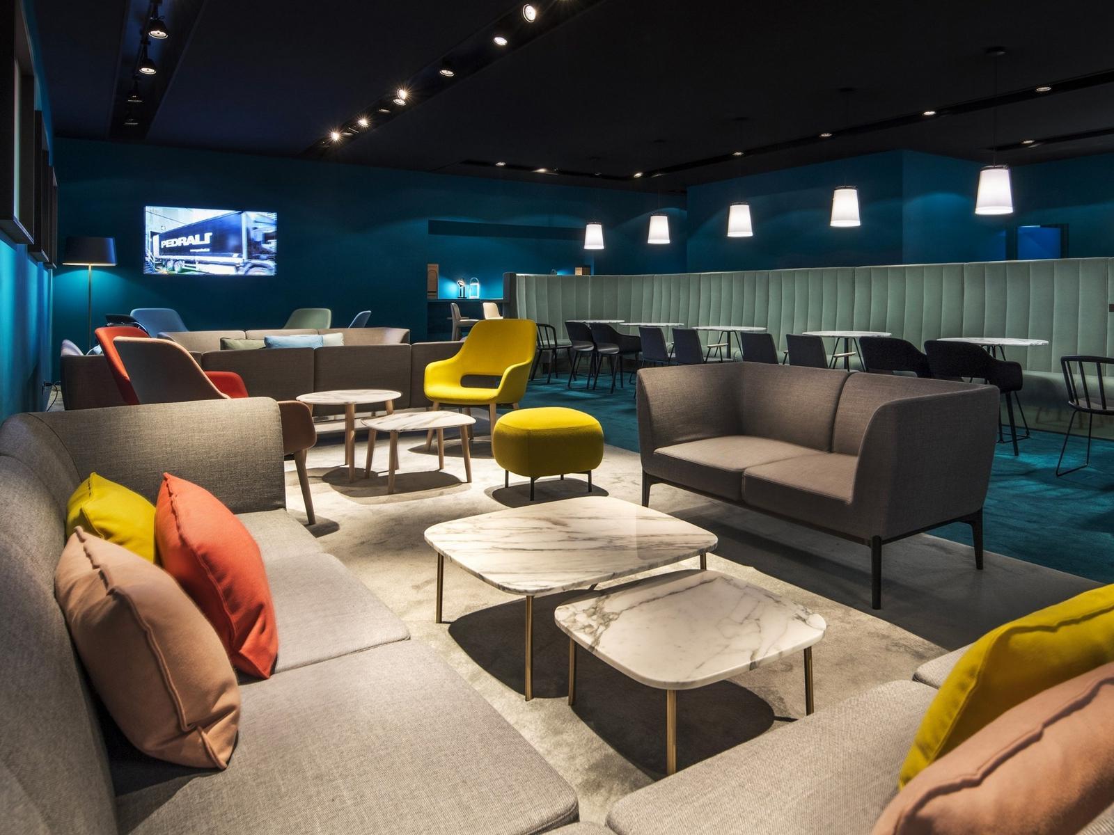 BUDDY 59X59 Square marble coffee table