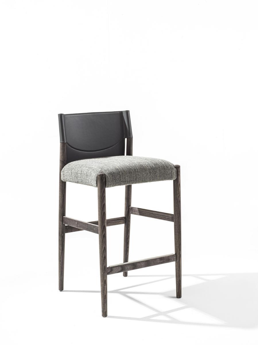 SVEVA Ash stool with leather and fabric covering