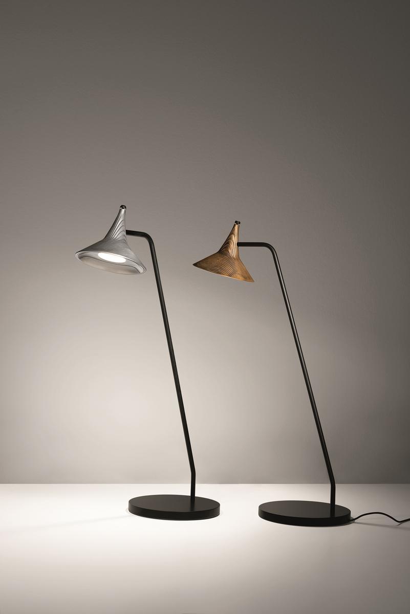 UNTERLINDEN LED direct light brass table lamp