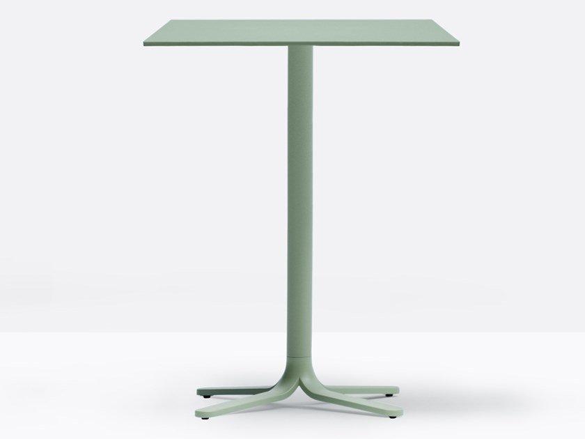 FLUXO 5466 Square die cast aluminium high table with 4-star base