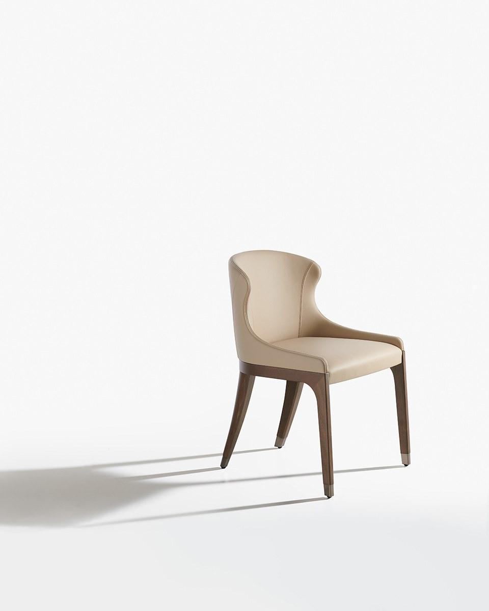 MIURA Contemporary style upholstered leather chair