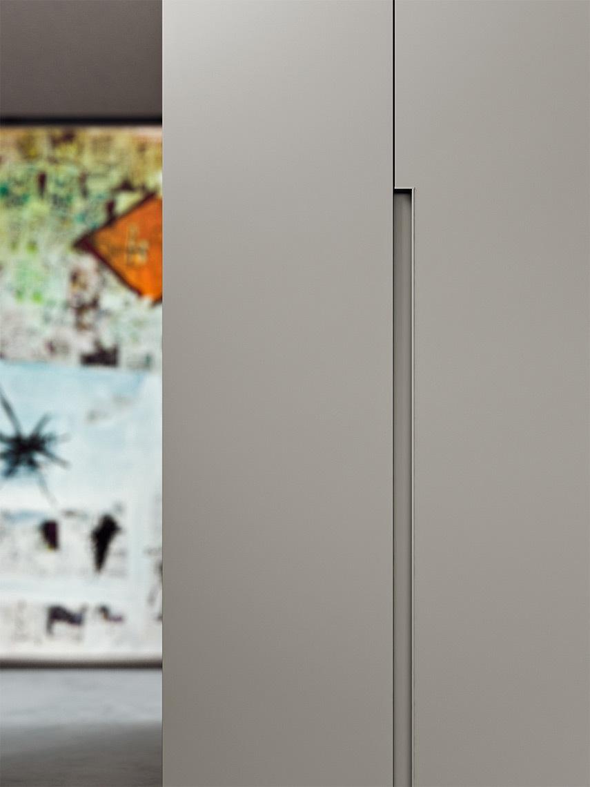 GO Modular lacquered wardrobe with doors
