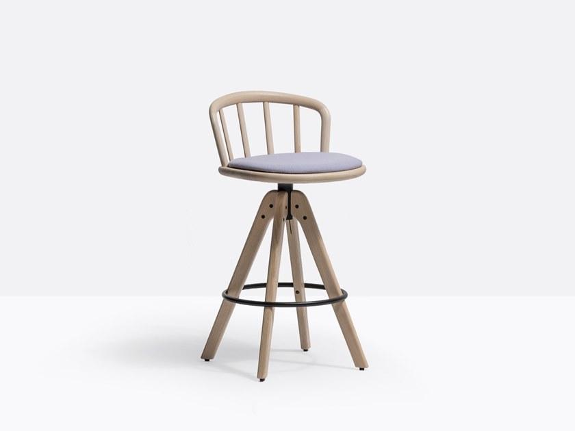 NYM 2848/A High swivel ash stool with back