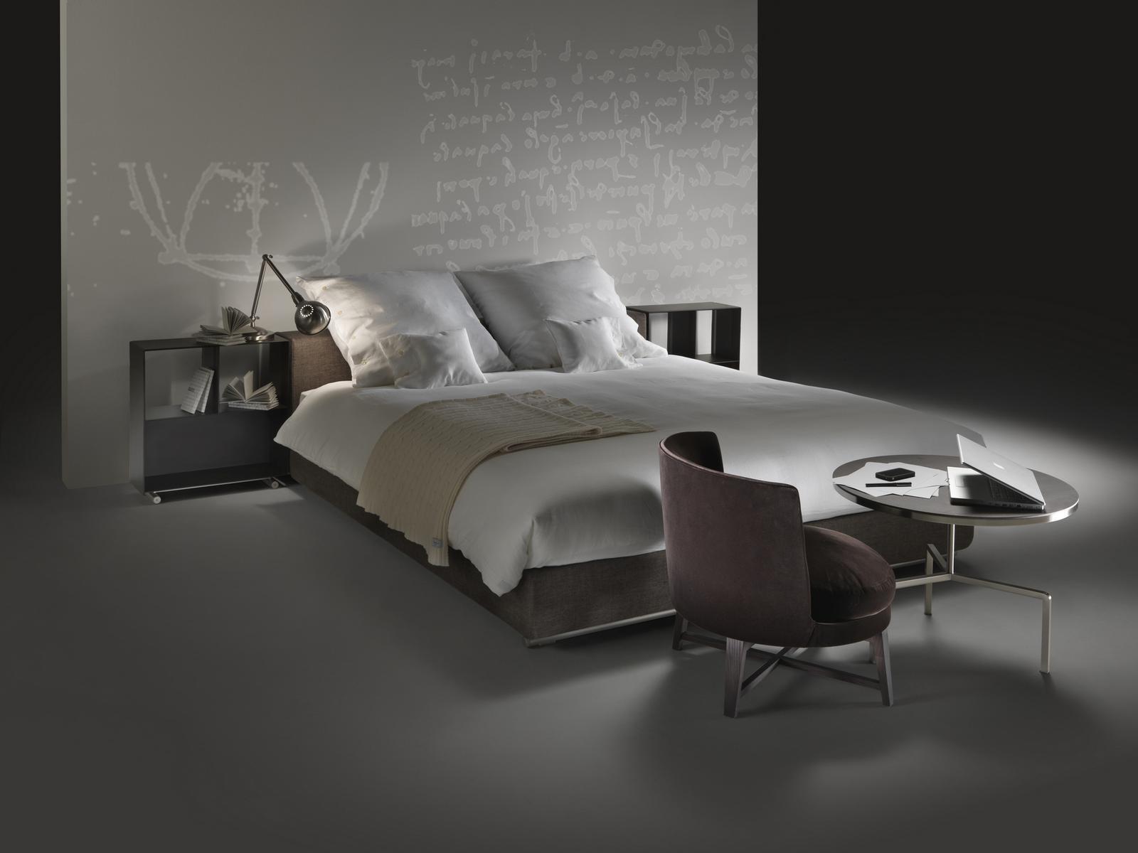 GROUNDPIECE SLIM Fabric double bed with removable cover