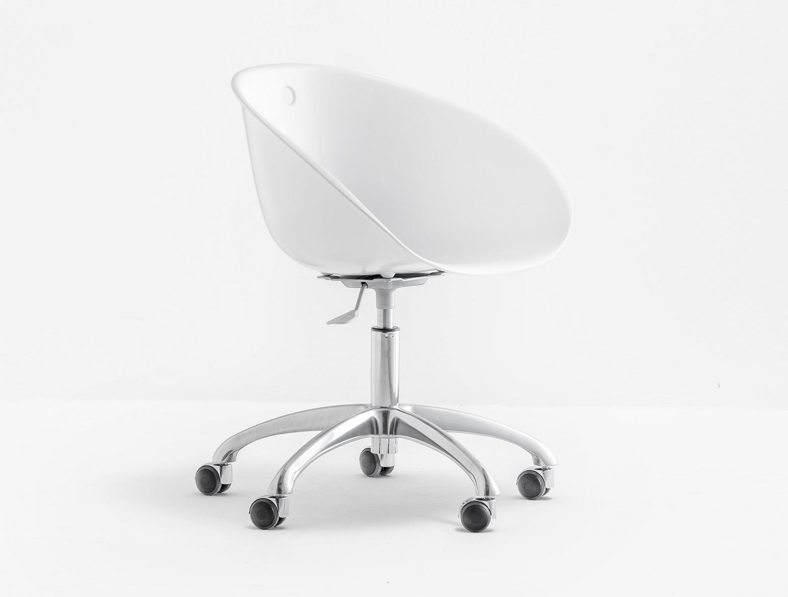 GLISS 961 Polycarbonate office chair with 5-Spoke base with castors