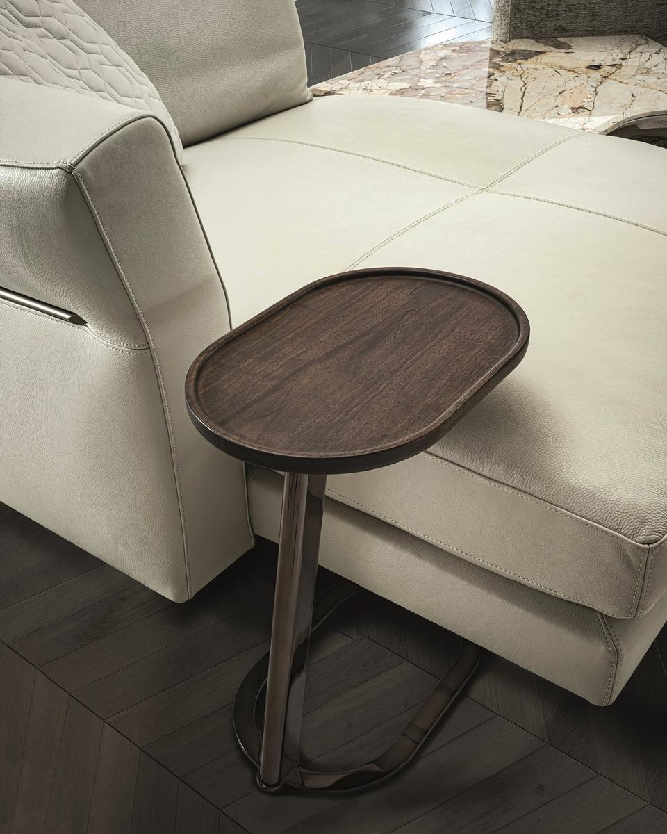 KOBE Oval metal coffee table