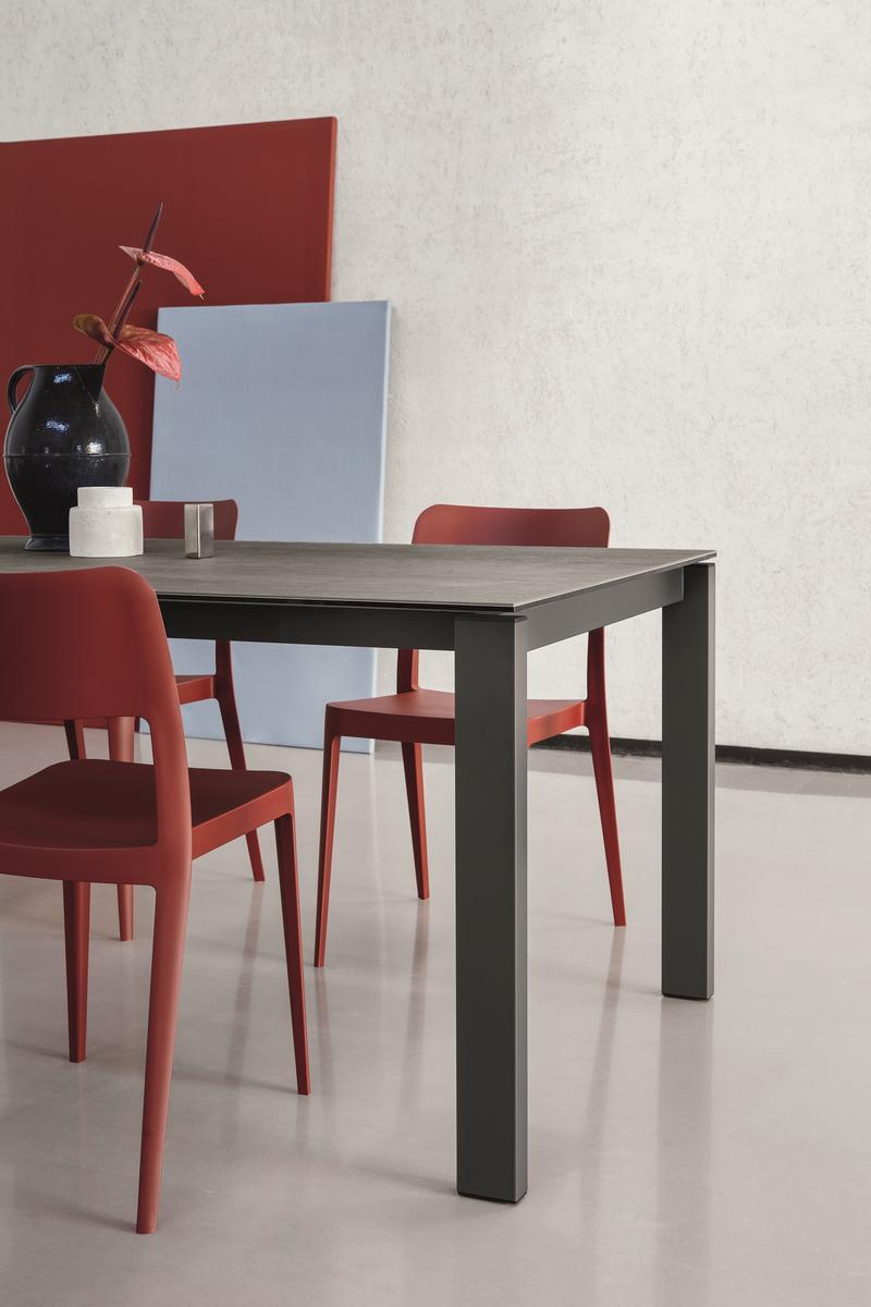 BADÙ Extending rectangular steel and wood table