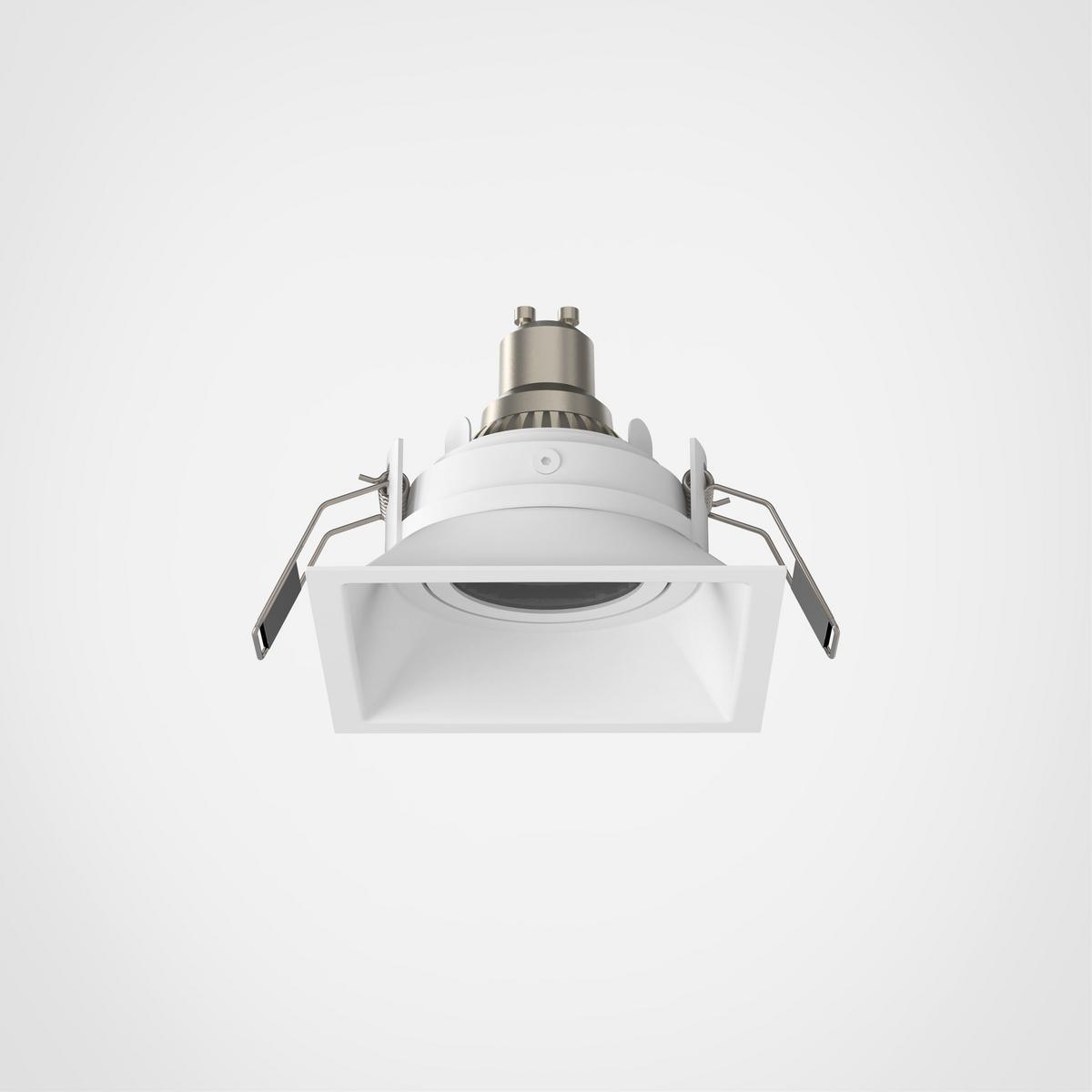 MINIMA SQUARE ADJUSTABLE FIRE-RATED LED metal spotlight