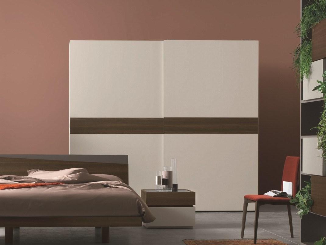 TABLET Wardrobe with sliding doors
