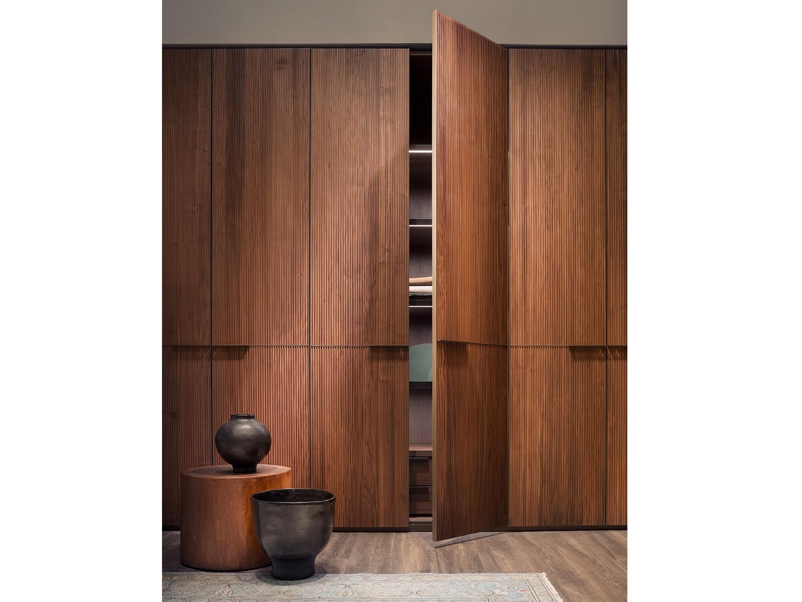 SERYASSE Walnut wardrobe custom