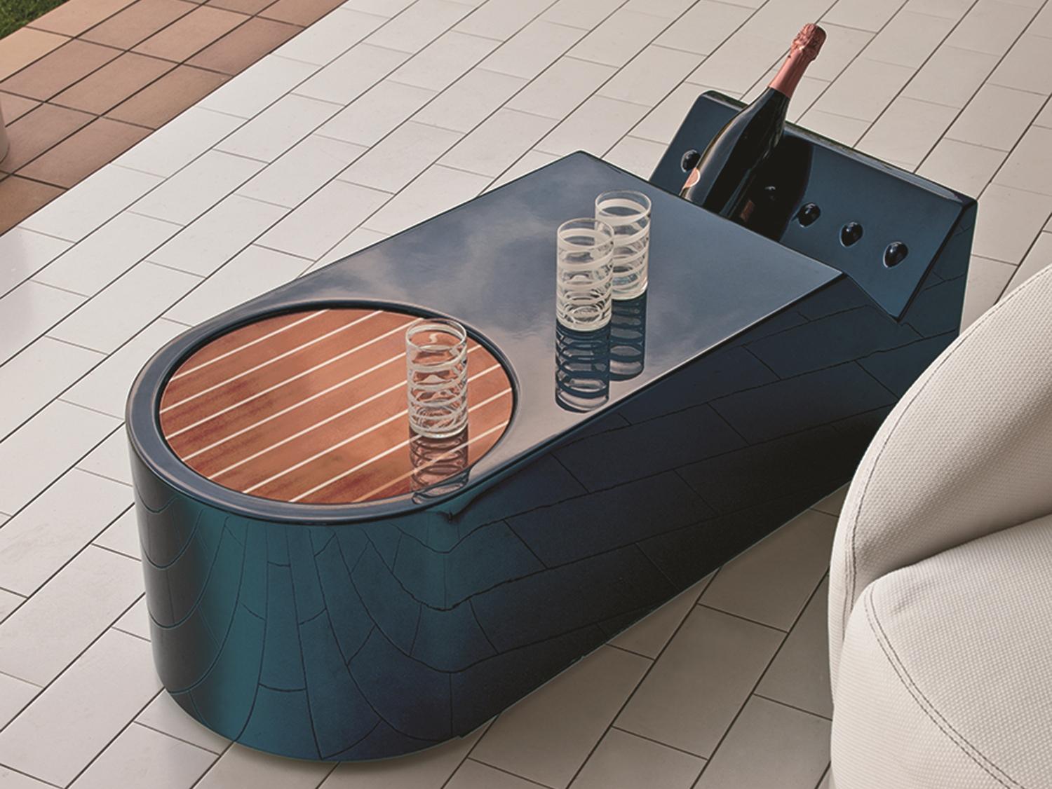 ROADSTER Plastic outdoor side table
