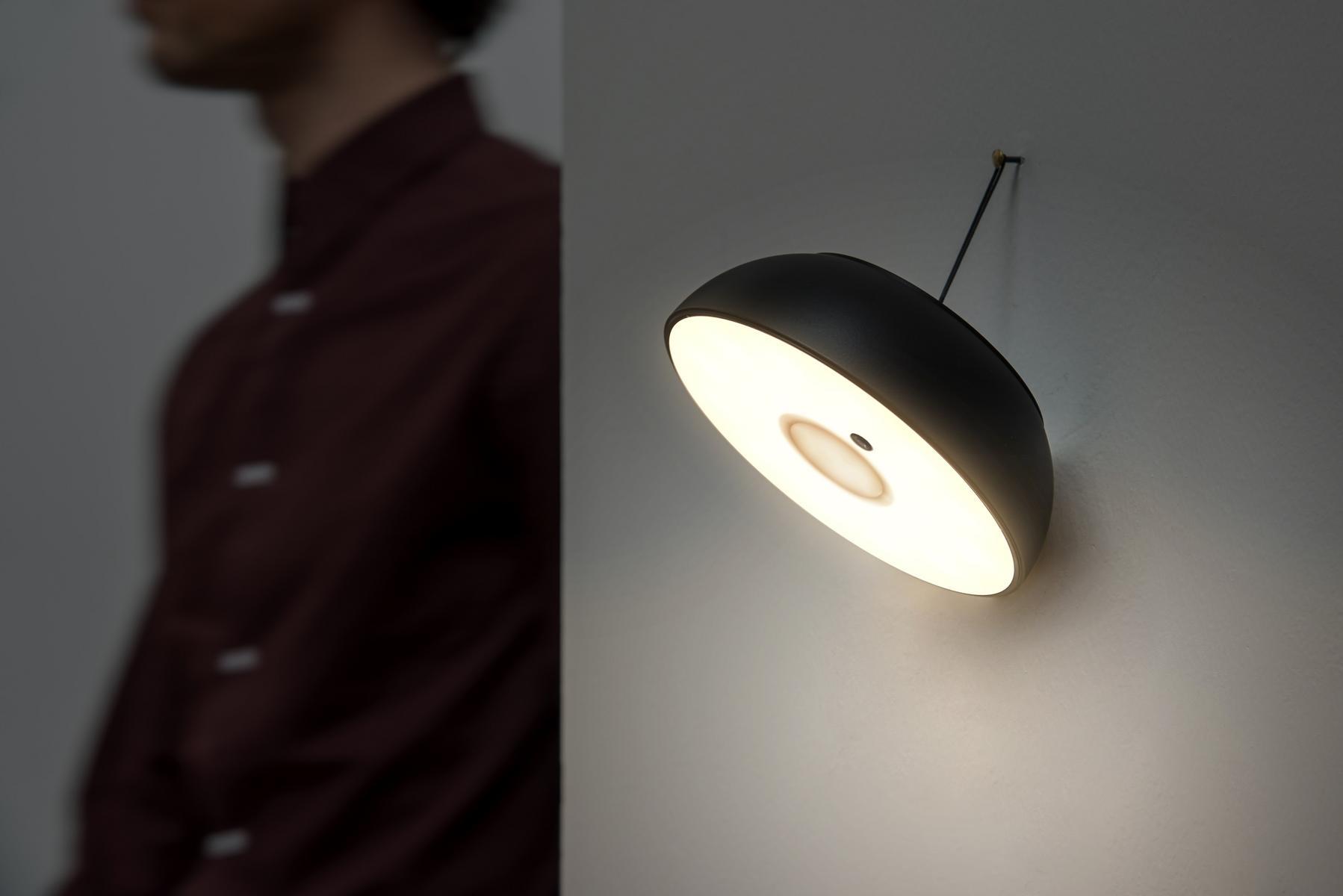 FLOAT Multifunctional portable wall lamp