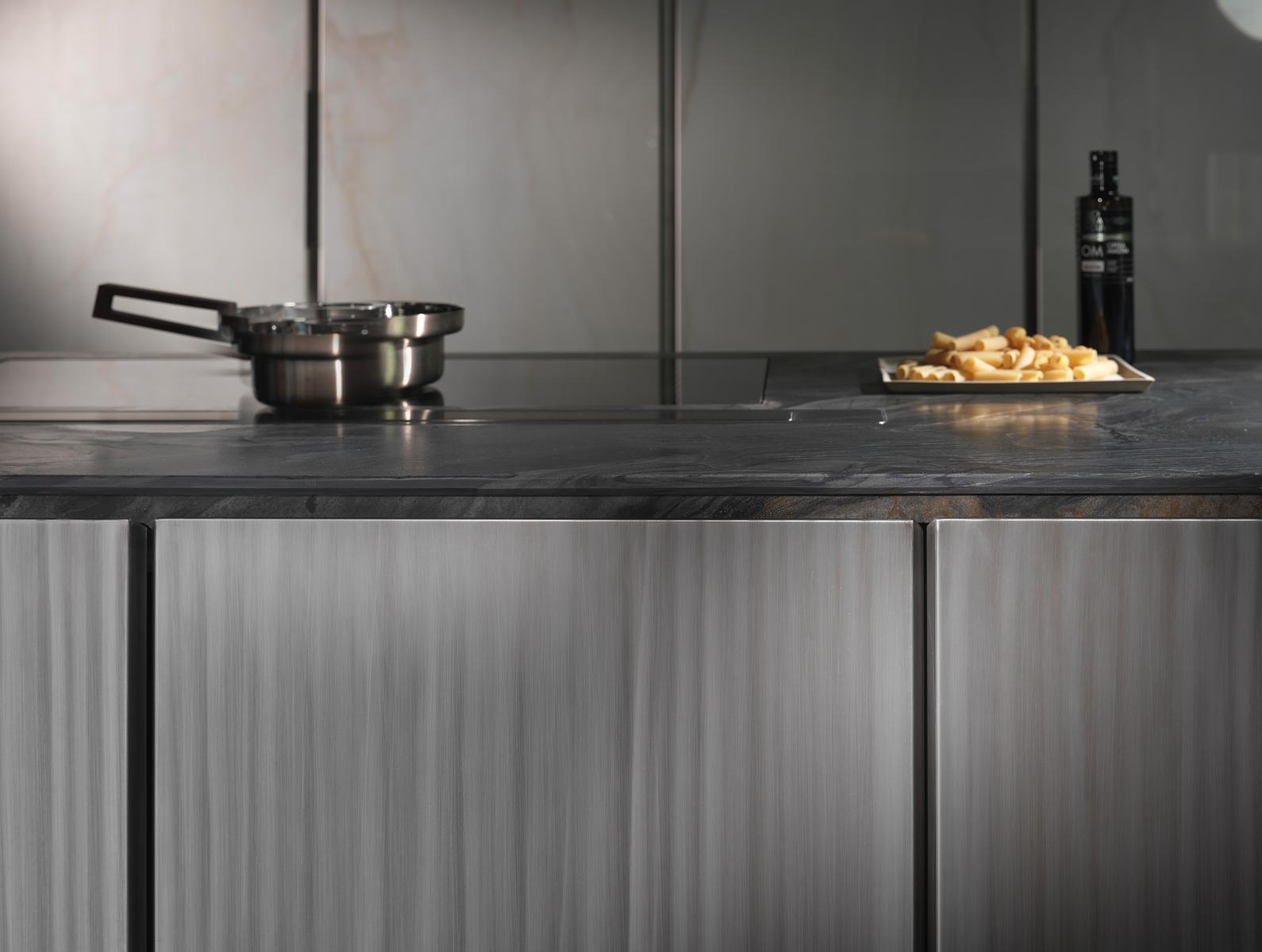 W75 Fitted kitchen