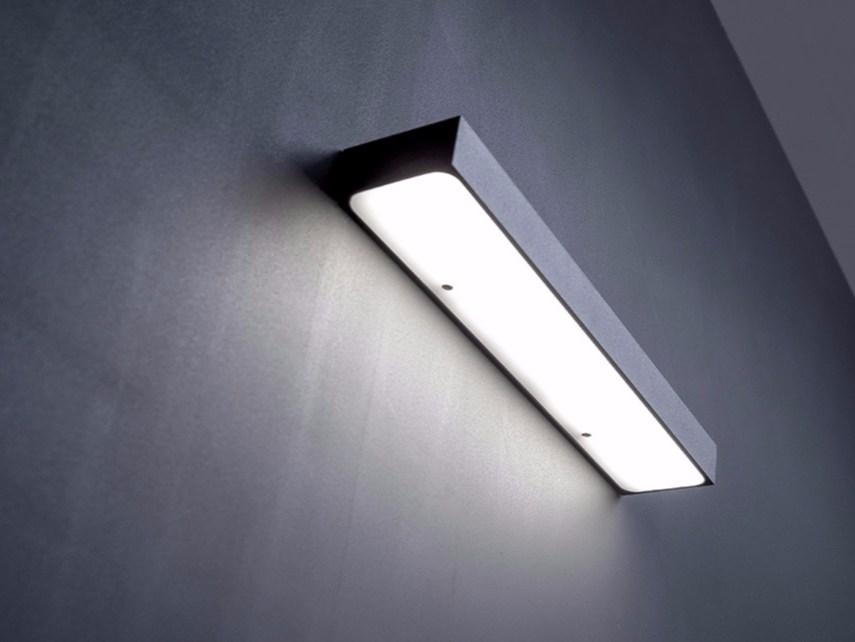 LINET LED methacrylate and metal wall lamp