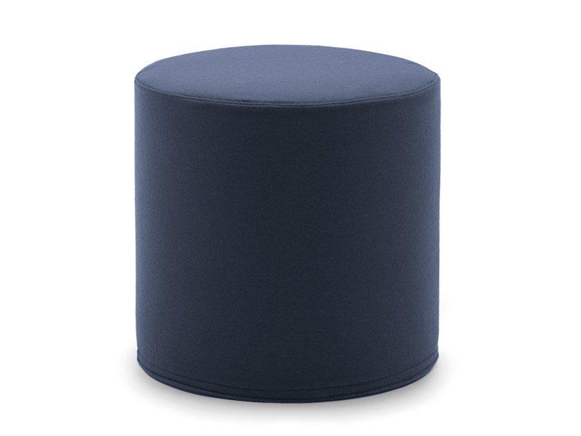 BASIC Upholstered round fabric pouf