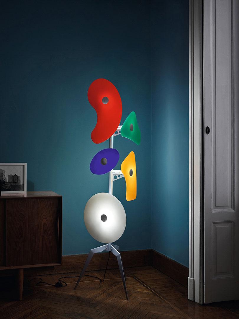 ORBITAL Metal floor lamp