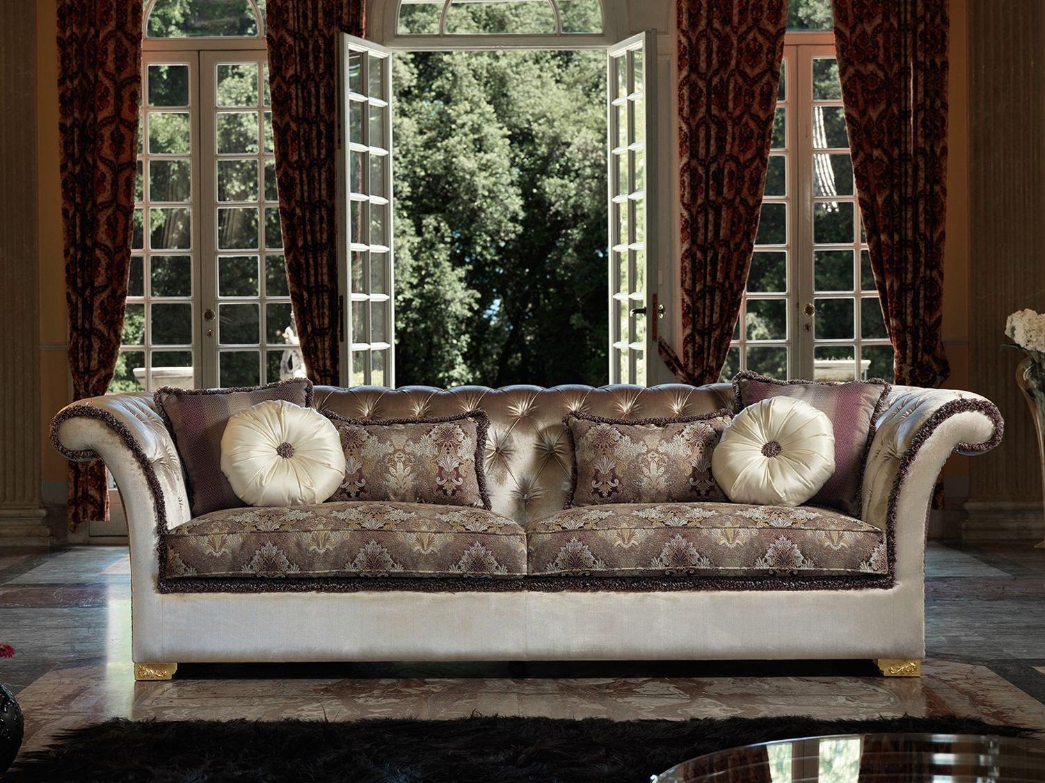 DESDEMONA CLASSIC Chesterfield style tufted 3 seater sofa