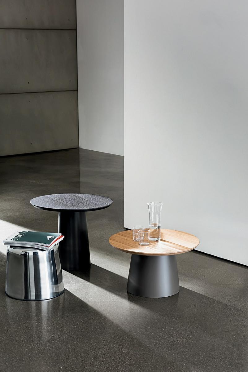 TOTEM Round glass coffee table
