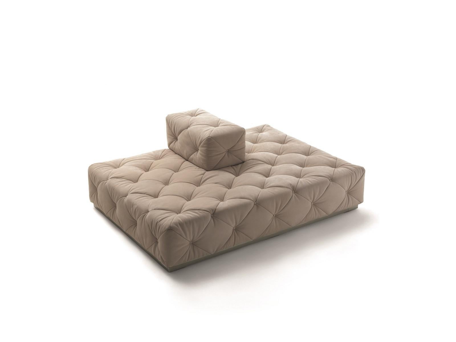 MUST Corner velvet sofa