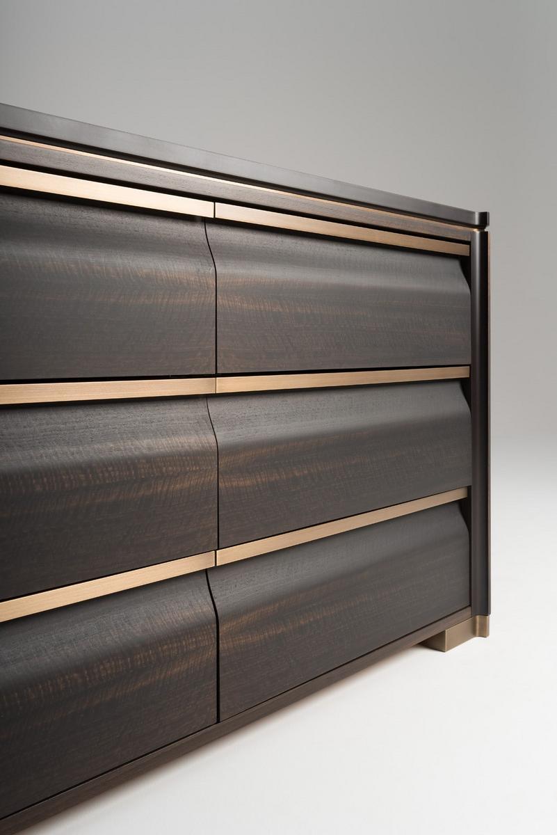 ERCOLE Eucalyptus chest of drawers with integrated handles
