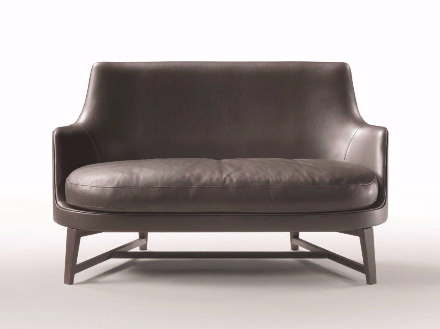 GUSCIO Leather sofa