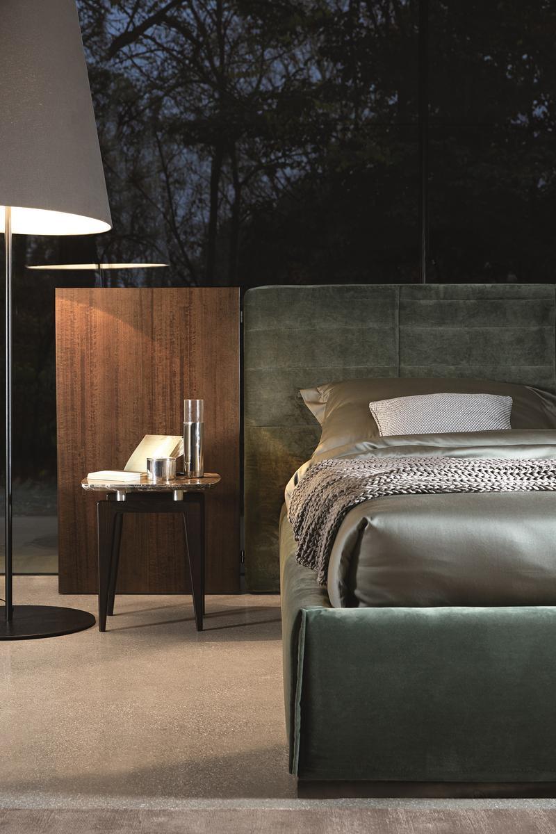 GRANDANGOLO Upholstered storage bed